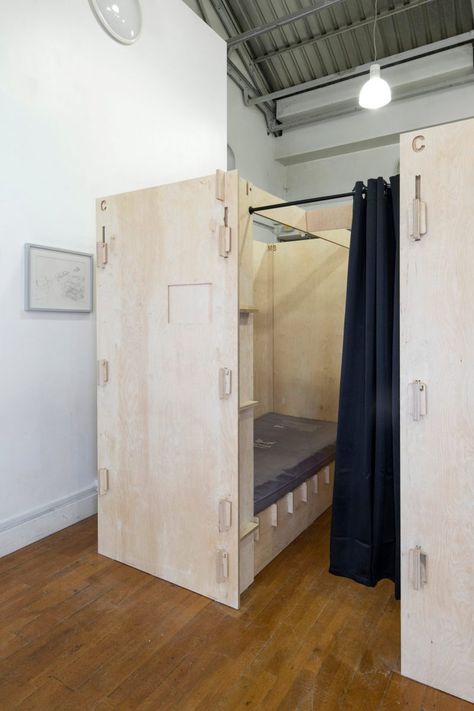 Low-Tech Sleeping Pods — A Solution For The Homeless — Pop-Up City Homeless Shelter Design, Small Apartment Floor Plans, Sleep Box, Homeless Housing, Sleeping Pods, Open Cube, Amsterdam Houses, Shelter Design, Apartment Floor Plans