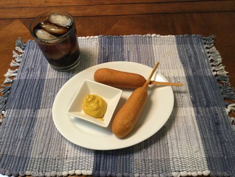 1/25(10/300)Morningstar veg corn dogs ❤️😀 Corn Dogs, Morning Star, Corn, Dogs