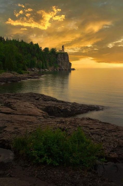 I grew up in Minnesota👨‍👩‍👧‍👦 | Split rock lighthouse | Facebook Two Harbors Mn, Split Rock, Split Rock Lighthouse, Two Harbors, Minnesota, Lighthouse, Growing Up