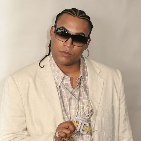 Don Omar is "Back to Reggaeton" at Barclays Center and Prudential Center. 🇵🇷 🇵🇷 🇵🇷  #puertorican #reggaeton #kingofreggaeton The Last Don, Don 2, Don Omar, Prudential Center, Billboard Awards, Fast Five, Fate Of The Furious, Puerto Rican Culture, Barclays Center