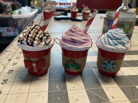 Mini Solo Cup Crafts, Solo Cup Crafts, Red Solo Cup, Solo Cup, Homemade Ornaments, Tray Ideas, Cup Crafts, Red Cups, Craft Show Ideas