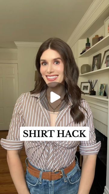 How To Tie A Flannel Around Your Waist, How To Tie A Flannel, Shirt Tie Hack, Style A Flannel Shirt, How To Style A Flannel Shirt, How To Style Flannel, How To Style A Flannel, Styling A Flannel, Shirt Hacks