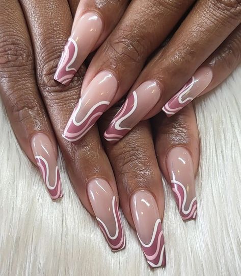 Mauve Acrylic Nails Coffin, Black And Rose Gold Nail Designs, Mauve Acrylic Nails, Mauve Nails Design, Mauve Nail Designs, Prom 2k23, Mauve Nails, Rose Gold Nails, Girls Nails