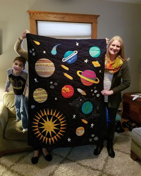 Planet Quilt, Space Quilt Pattern, Galaxy Quilt, Space Baby Quilt, Space Quilt, Colchas Quilting, Baby Applique, Panel Quilt Patterns, Baby Quilt Pattern