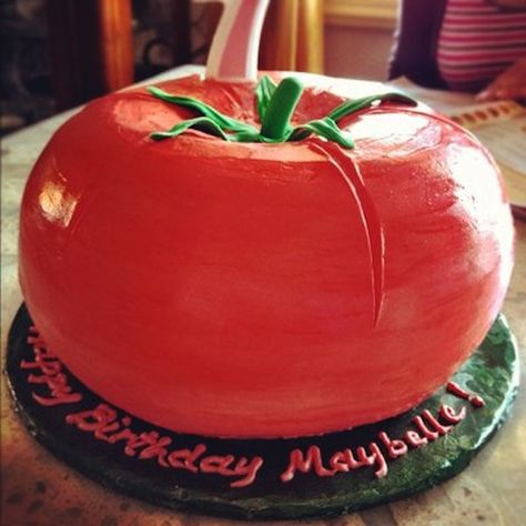 Tomato cake design. Tomato Theme Cake, Tomato Cake Design, Tomato Party, Vanilla Cake With Strawberry Filling, Tomato Cake, Cake With Strawberry Filling, Barnyard Bash, Strawberry Vanilla Cake, Strawberry Cake Filling