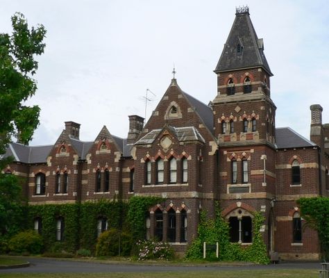 University of Melbourne Trinity College Melbourne, Wildlife Aesthetic, Universe Has My Back, About Universe, Melbourne Architecture, University Of Melbourne, Trinity College, Cheap Hotels, Study Inspo