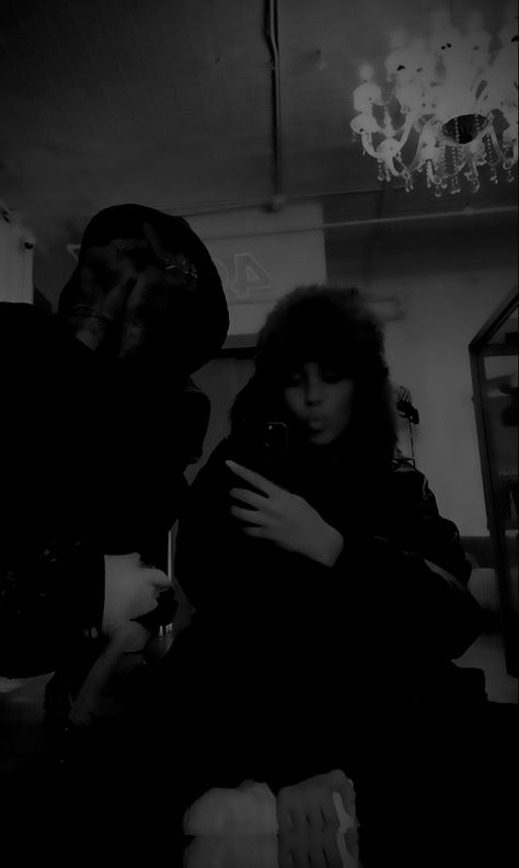 Male And Female Best Friends Aesthetic, Best Friends Black And White, Guy Bsf, Emo Couples, Girl Couple, Best Friends Aesthetic, Best Friend Photos, Beautiful Dark Art, East Hampton