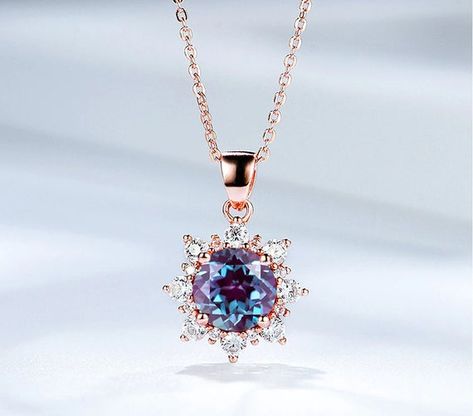 Alexandrite Pendant, Alexandrite Necklace, Alexandrite Gemstone, Alexandrite Jewelry, Jewellery Photography, Alexandrite Stone, Precious Gemstones Jewelry, Rock Candy, Fancy Jewelry