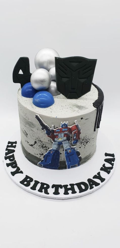 Simple Transformers Cake, Optimus Prime Birthday Cake, Transformer Cakes For Boys, Transformers Cake Ideas, Transformers Cake Optimus Prime, Optimus Prime Cake, Transformers Birthday Cake, Transformers Cake, Birthday Sweets