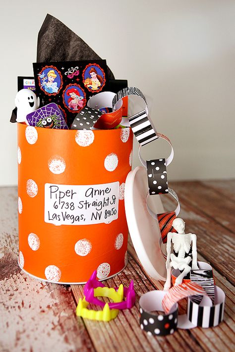 Fun Mail, Halloween Goodies, Halloween Recipes, Holiday Items, Halloween Projects, Happy Mail, Halloween Boo, Halloween Printables, Fall Fun