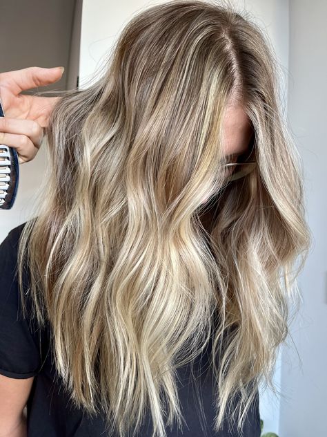 Lived-in blonde: where low maintenance meets high style 💫 

#BlondeHair #Blonde #BlondeBombshell #BlondeLife #BlondeHairDontCare #GoldenBlonde #PlatinumBlonde #HoneyBlonde #AshBlonde #BalayageBlonde #BlondeHighlights #BeachyBlonde #BlondeHairGoals #BlondeHairInspo #BlondeHairColor #BlondeHairCare #BrightBlonde #BlondeHairBeauty #BlondeAmbition #PerthHair #HairSalonPerth #PerthHairStylist #HairPerth #PerthBeauty #PerthHairdresser #HairGoalsPerth #PerthHairColour #HairInspoPerth #PerthHairCare