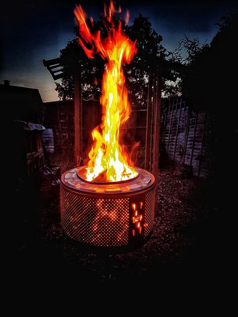 Washing Machine Drum Fire Pit, Drum Fire Pit, Old Washing Machine, Washing Machine Drum, Blue Velvet Chairs, Velvet Chair, Snare Drum, Firepit, Blue Velvet