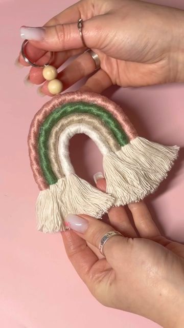 Easy Diy Ideas, Macrame Thread, Rainbow Macrame, Macrame Keychain, Cord Ends, Glue Gun, Pastel Rainbow, Cotton Cord, Wooden Beads