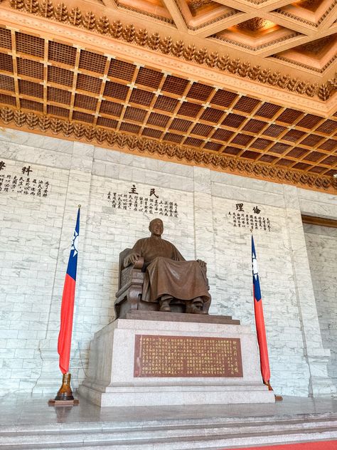 Everlastying captures the solemnity of Chiang Kai-shek Memorial Hall with a striking image of the statue, a testament to Taiwan's historical journey Chiang Kai Shek, Taipei 101, Stair Climbing, Taipei City, Old Port, Taichung, Old Street, Chinese Architecture, Travel Vlog