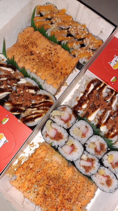 Sushi Tei Snapgram, Sushi Yay, Foto Sushi, Makan Sushi, Food Prank, Food Pranks, Sushi Aesthetic, Kimbab, Food Babe