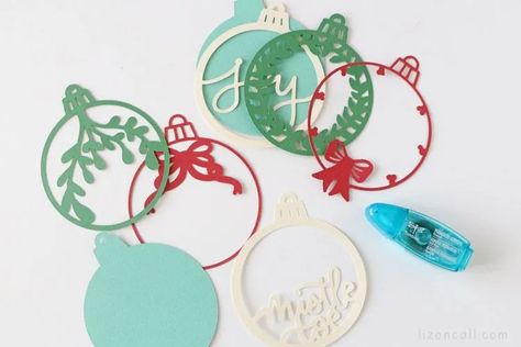 Layered Paper Ornaments, Layered Paper Christmas Ornaments, Cricut Christmas Tags, 3d Paper Ornaments, Paper Ornaments Christmas, Free Layered Svg Files, Layered Ornaments, Christmas Boarders, Cricut Ornaments