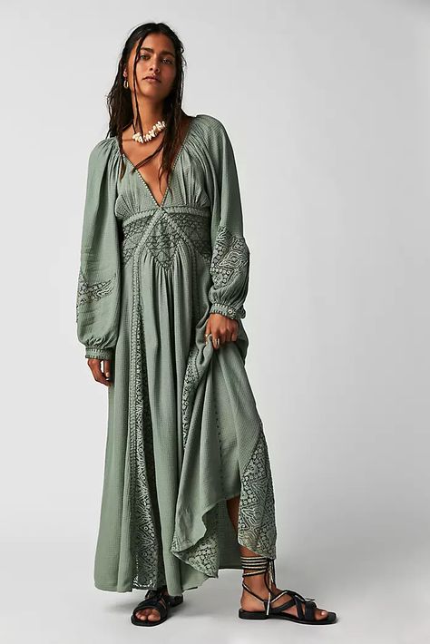 Dresses 70s, Forest Inspiration, Maxi Dress Free People, Woodland Wonderland, Free People Maxi, Exaggerated Sleeves, Free People Maxi Dress, Puff Long Sleeves, Maxi Slip Dress