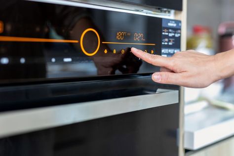 Do You Actually Need to Preheat an Oven? A Pro Baker Weighs In Maillard Reaction, Microwave Convection Oven, Stale Bread, Gas Oven, Oven Cleaning, Electric Oven, Simply Recipes, Cooking Equipment, Convection Oven