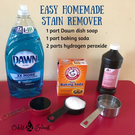 Easy homemade DIY stain remover recipe baby clothes kid clothes get stains out Homemade Stain Remover, Homemade Stain Removers, Diy Stain Remover, Grease Cleaner, Clean Baking Pans, Diy Staining, Cleaning Painted Walls, Dawn Dish Soap, Deep Cleaning Tips