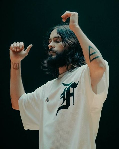 credit to owner Thirty Seconds To Mars Tattoo, Thirty Seconds To Mars Wallpapers, 30 Seconds To Mars Tattoo, Jared Leto Tattoo, Wings Fashion, Leto Joker, S Tattoos, Thirty Seconds To Mars, Derek Hale