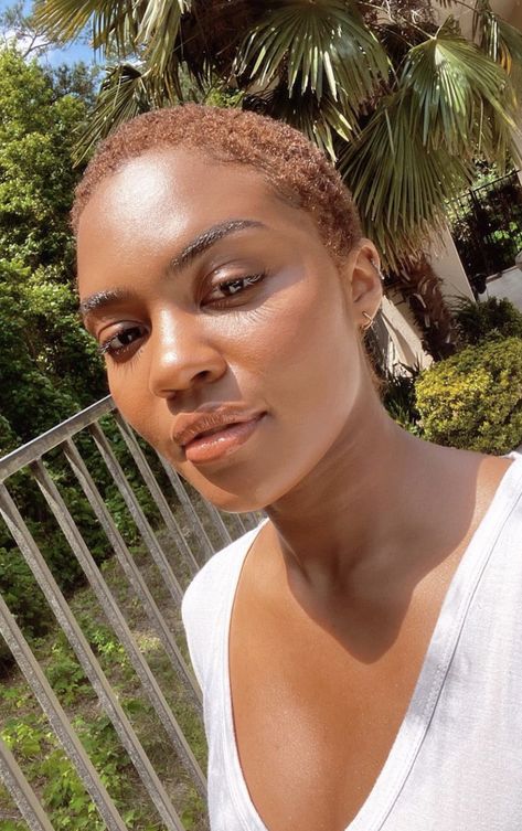 Short Afro Hairstyles, Anne Mcclain, China Anne Mcclain, China Anne, Cut Life, Bald Hair, Natural Hair Inspiration, 4c Hairstyles, Short Natural Hair Styles