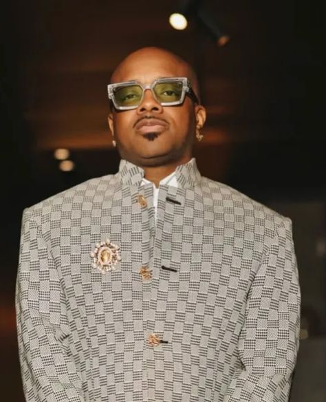 Happy 52nd King Day to one of music’s most influential producers, songwriters & artists, Jermaine Dupri! 🐐 #HipHop #RnB #BlackMen #JermaineDupri #ML3ForTheCulture Jermaine Dupri, Kings Day, Black Men, Songwriting, Hip Hop, Music