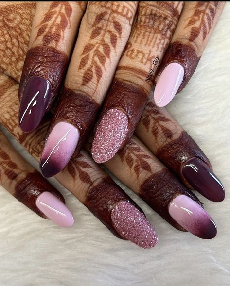 Nail Extension Art Designs, Nail Extensions With Mehndi, Gel Nails For Bride, Wedding Nail Extensions, Bridal Nail Art Indian Pink, Nail Extensions For Bride, Bridal Nail Extension Designs, Nail Art For Engagement Brides, Bridal Nail Art Designs Wedding Day