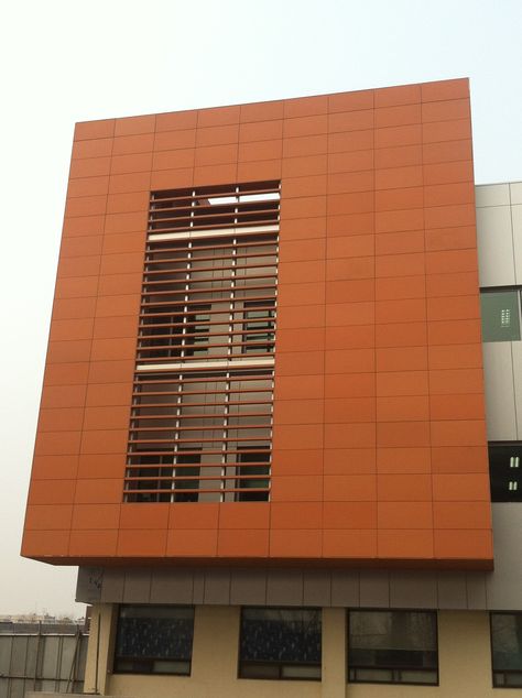 Terracotta Elevation Design, Terracotta Facade, Terracotta Facade Cladding, Terracota Facade Architecture, Terracotta Screen Facade, Terracota Blocks Elevation, Color Terracota, Bedroom Victorian, Tile Cladding