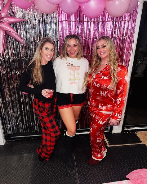 BIG Nick *EnErGy* ⁣ ⁣ ⁣ ⁣ ⁣ ⁣ ⁣ ⁣ ⁣ ⁣ #friendsmas #christmaspartyideas #partyinspo #girlsnight #eurekamo #momsnightout #friendsmasideas #pajamaparty #stlblogger #stlinfluencer #pinkparty #friendsmastheme #christmastheme #holidaydecor #partydecorideas Christmas Pajama Party, Big Nick Energy, Pajama Party, Christmas Pajamas, Pajamas, Energy, Quick Saves