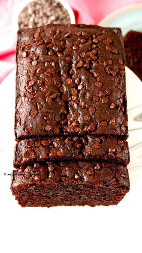 Double Chocolate Banana Bread (Eggless) Eggless Banana Cake Recipe, Double Chocolate Banana Bread, Chocolate Banana Cake, Banana Dessert Recipes, Eggless Desserts, Eggless Recipes, Banana Cake Recipe, Eggless Baking, Vegan Cakes