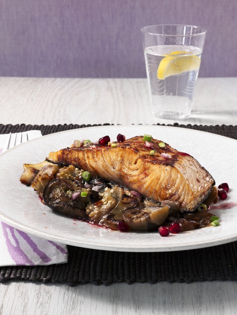 Salmon With Eggplant Mash And Pomegranate Vinaigrette Eggplant Mash, Pomegranate Vinaigrette, Honey Lemon, Vegetable Stock, Eggplant, Pomegranate, Food Ideas, Healthy Food, Healthy Eating