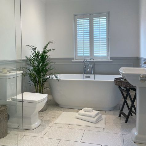 Free Standing Bath With Shelf, Free Standing Bath And Shower Combo, En Suite With Free Standing Bath, Bathroom With Shower Over Bath, Bath By Window, Bathroom Under Window, Bath Under Window, Bath Ensuite, Bathroom Main