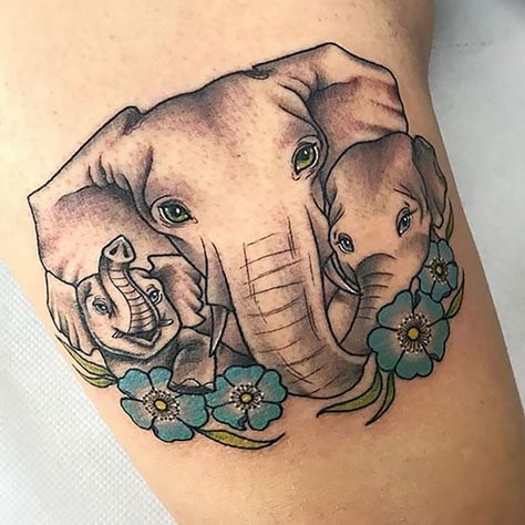 Elephant Tattoo Ideas, Elephant Family Tattoo, Baby Elephant Tattoo, Cute Elephant Tattoo, Elephant Tattoo Design, Mommy Tattoos, Family Tattoo, Best Tattoos For Women, Mother Tattoos