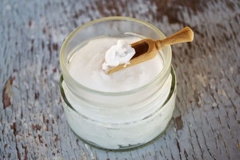 Yeast Infection Cream: Relieve With The Best Topical Natural Antifungals Yeast Infection Cream, Baking Soda Face Wash, Lemon Facial, Baking Soda Face, Hair Mask Recipe, Homemade Deodorant, Homemade Hair Products, Benefits Of Coconut Oil, Oil Pulling