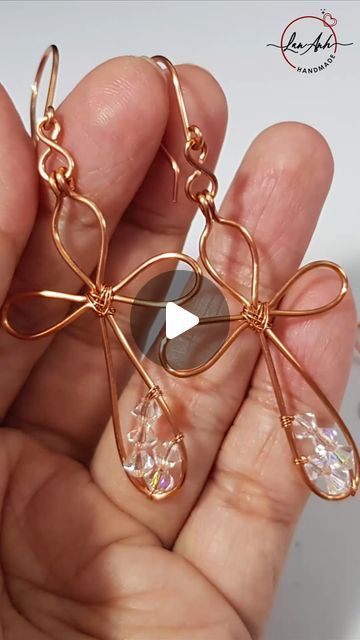 Beaded Wire Cross Diy, Wire And Bead Crosses, Wire Cross Earrings, Diy Cross Earrings, Wire Crosses Diy, Wire Earrings Handmade Diy, Handmade Earrings Ideas Diy, Wire Ornaments Diy, Wire Wrapped Jewelry Beginner