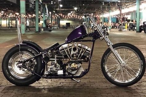 Shovelhead Chopper, Chopper Frames, Motorcycle Diaries, Ironhead Sportster, Custom Motorcycles Bobber, Harley Shovelhead, Bobber Style, Old School Chopper, Harley Bobber