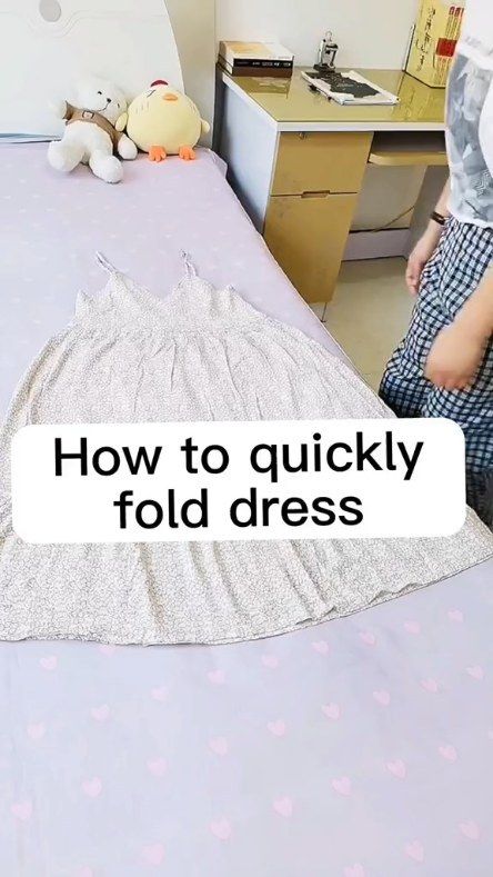 The Folding Hacks | Follow @thefoldinghacks for more content like this! How to quickly fold sweatshirt #foldingclothes #organize #storagehacks #folding… | Instagram Folding Overalls, How To Fold Dresses, How To Fold Dresses To Save Space, How To Fold Skirts, Fold Pants, Fold Dress, How To Fold Pants, Shirt Storage, Folding Hacks