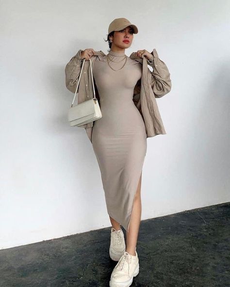 Long Nude Dress, Dress White Sneakers, Cream Bag, Modest Casual Outfits, Body Con Dress Outfit, Cute Modest Outfits, Winter Fashion Outfits Casual, Modest Dresses Casual, Nude Dress