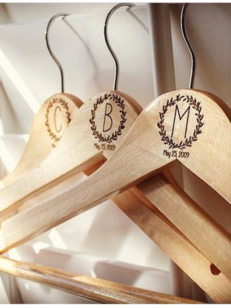 Gifts For Bridal Party, Homemade Wedding Favors, Personalized Hangers, Bridesmaid Favors, Diy Wedding Gifts, Elegant Wedding Favors, Wedding Mementos, Laser Engraved Ideas, Wood Burning Crafts