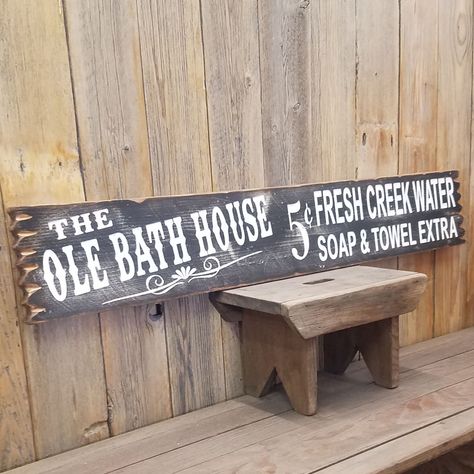 Lodge Bathroom Decor, Cowboy Old West, Western Bathroom Decor, Western Bathroom, Outhouse Decor, Bathroom Crafts, Rustic Bathroom Designs, Ranch Decor, Rustic Wood Sign