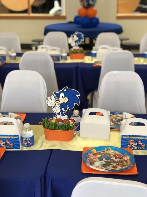 Sonic Centerpieces, Hedgehog Birthday Party Ideas, Sonic The Hedgehog Birthday Party, Sonic Birthday Parties, Sonic Party, Hedgehog Birthday, Sonic Birthday, Sonic Boom, Boy Birthday Parties