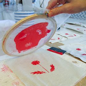 avie designs: EASY PEASY DIY SCREEN PRINTING