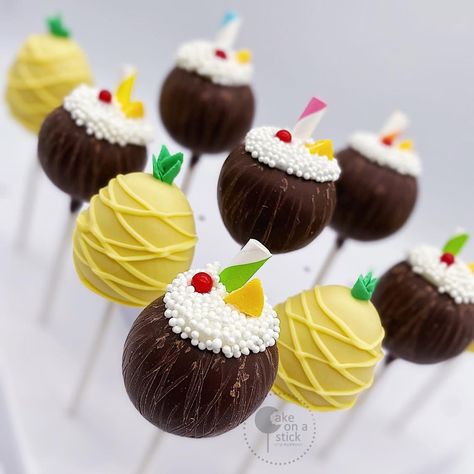 Tiki Desserts, Luau Chocolate Covered Strawberries, Summer Cakepops, Sellable Treats, Hawaii Cake Pops, Tiki Cake Pops, Hawaiian Cake Pops, Coconut Cake Pops, Luau Chocolate Covered Oreos