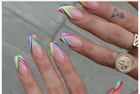 Proffesional Nails Acrylic, Summer 2023 Nail Art Designs, Neon Tips Acrylic Nails, Neon Summer Nails Designs, Neon Nail Ideas Summer, Music Festival Nails, Summer Nails 2023, Multicolored Nails, Unghie Sfumate