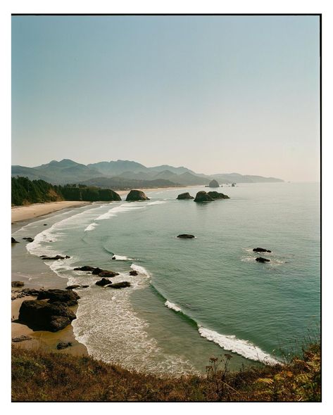 summer frames from the oregon coast on 120 film #mamiya7 | Instagram Oregon Summer Aesthetic, Oregon Coast Aesthetic, Oregon Aesthetic, Coast Landscape, Oregon Trip, Nature Film, Surf Aesthetic, Oregon Photography, 120 Film