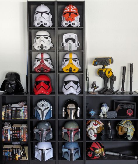 Star Wars Collection Room, Lego Star Wars Collection Display, Star Wars Collection Display, Star Wars Taxidermy, Star Wars Helmet Collection, Man Cave, Star Wars, Stars