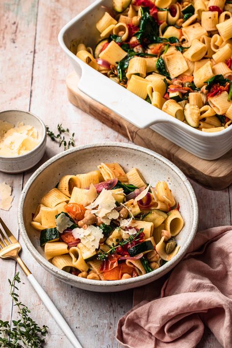 A bowl of pasta tossed through a mediterranean pasta sauce, with a baking dish filled with the same pasta and sauce in the background. Baked Pasta Sauce, Bake Pasta, Week Meals, Healthy Eating Inspiration, Mediterranean Pasta, Summer Eats, Fresh Cherry, Tray Bake, Baked Pasta