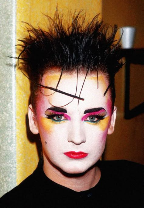 80s Punk Makeup, 80s Hair And Makeup, 1980s Makeup, Rock Makeup, Blitz Kids, 1980s Hair, Look 80s, 80s Makeup, Drag Make-up