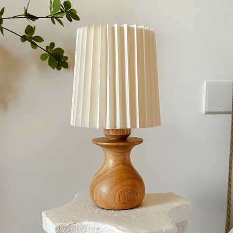 Retro Small Wooden Pleated Table Lamp, 110-240V Fabric Shade Bedroom Kitchen Living Room Rustic Decorative Japandi Accent Lamps Desk Lights - Etsy Bohemian Nightstand Lamp, Brown Lamps Bedroom, Cottage Style Lamps, Small Kitchen Lamp, Bedroom Lamp Ideas, Bedroom Lamps Bedside, Small Apartment Inspiration, Wooden Lamp Base, Living Room Rustic