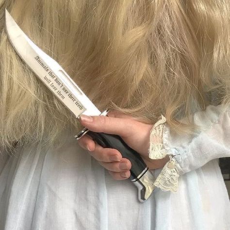 Lizzie Hearts, Pretty Knives, Catty Noir, Pola Gelang, Sharp Objects, + Core + Aesthetic, Throne Of Glass, Elle Fanning, Gull